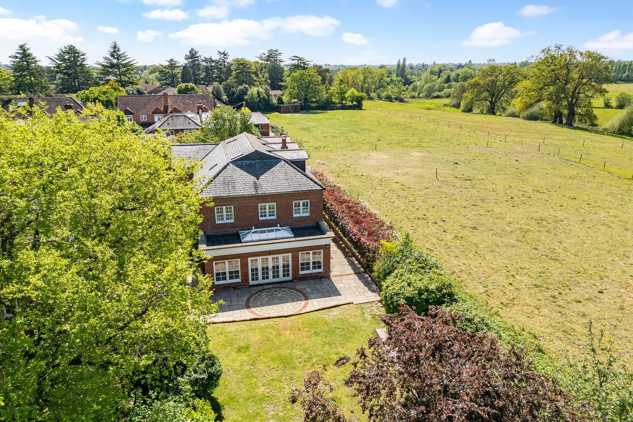 Northcroft Close, Egham, TW20, photo 9