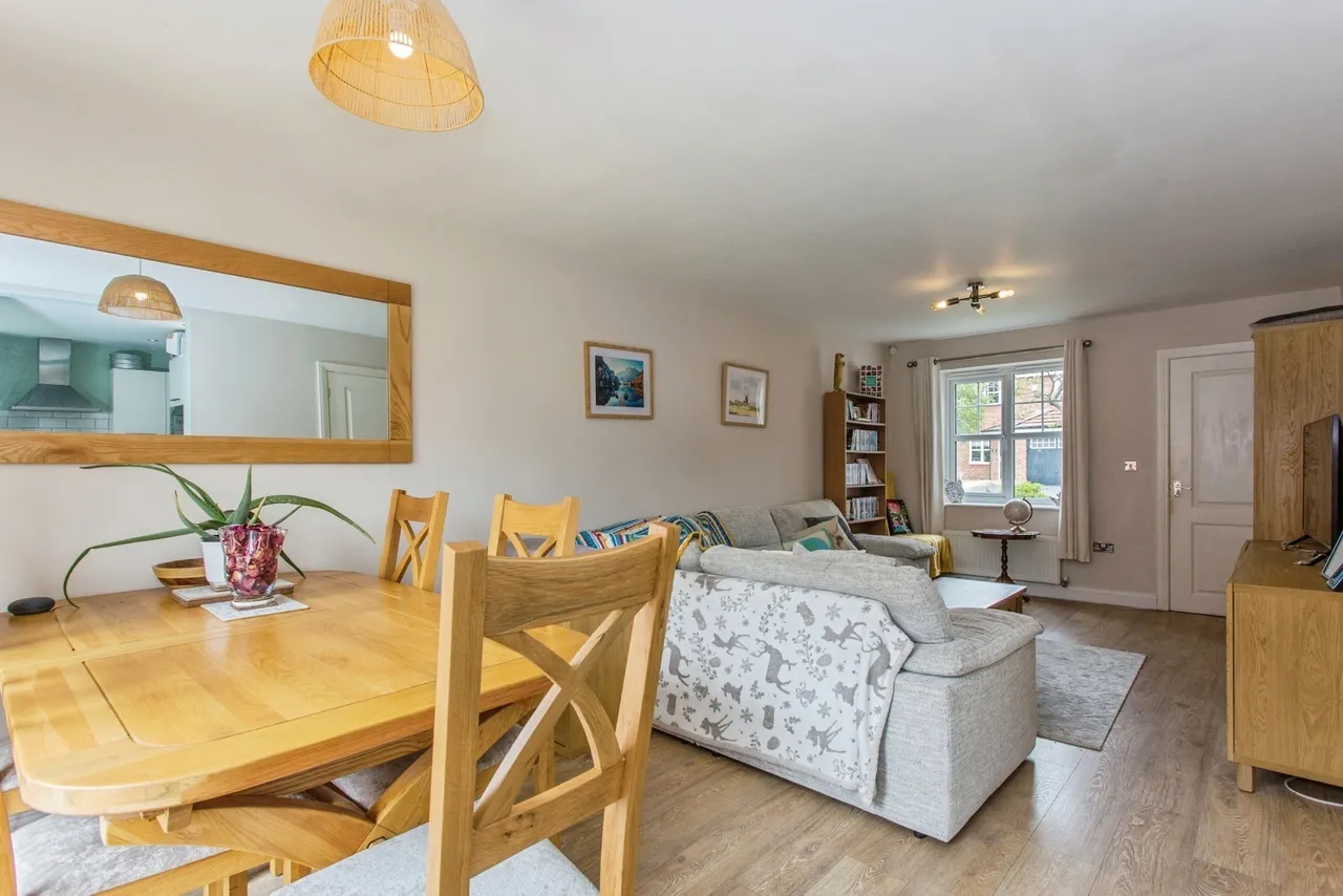 Cypress Close, Leyland, PR25, photo 8