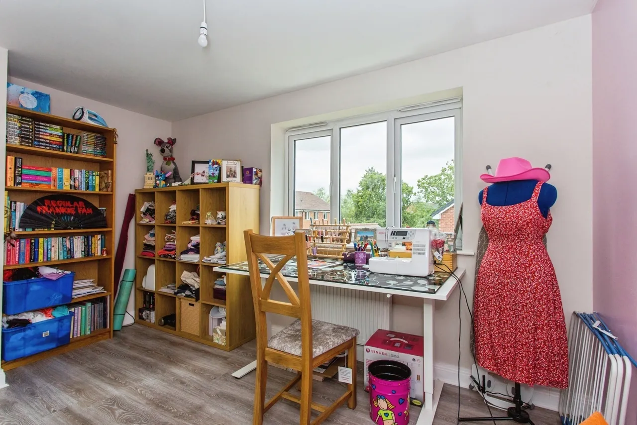 Cypress Close, Leyland, PR25, photo 16
