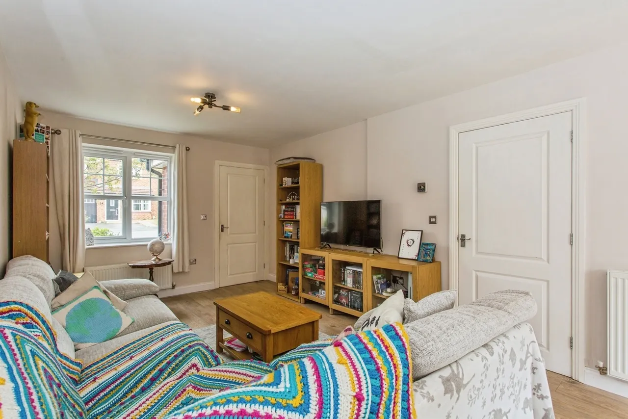 Cypress Close, Leyland, PR25, photo 9