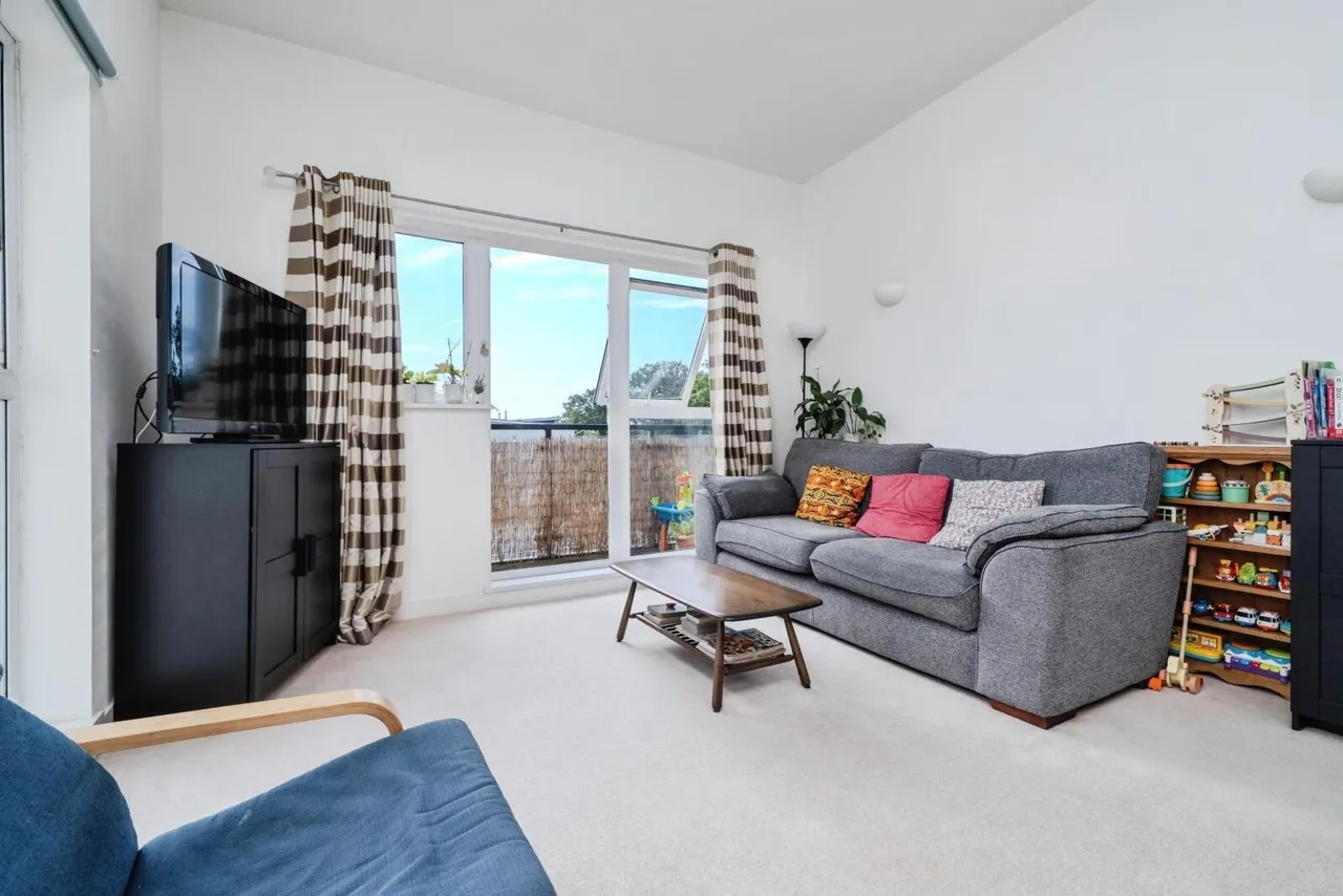 Park View Road, Leatherhead, KT22, photo 9