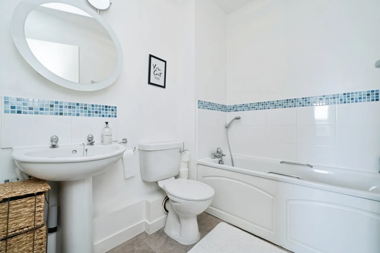 Park View Road, Leatherhead, KT22, photo 11