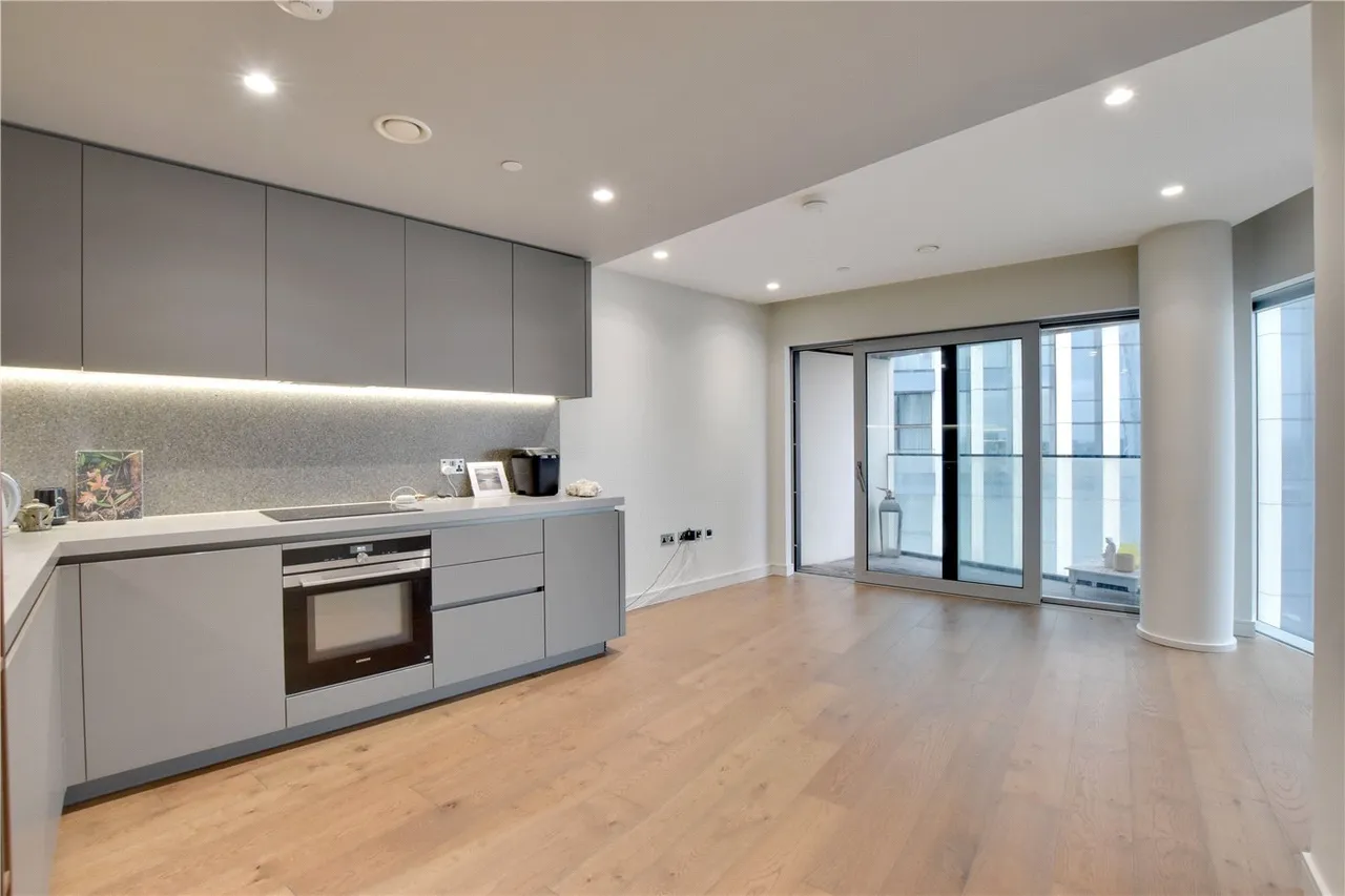 Cutter Lane, Upper Riverside, SE10, photo 15