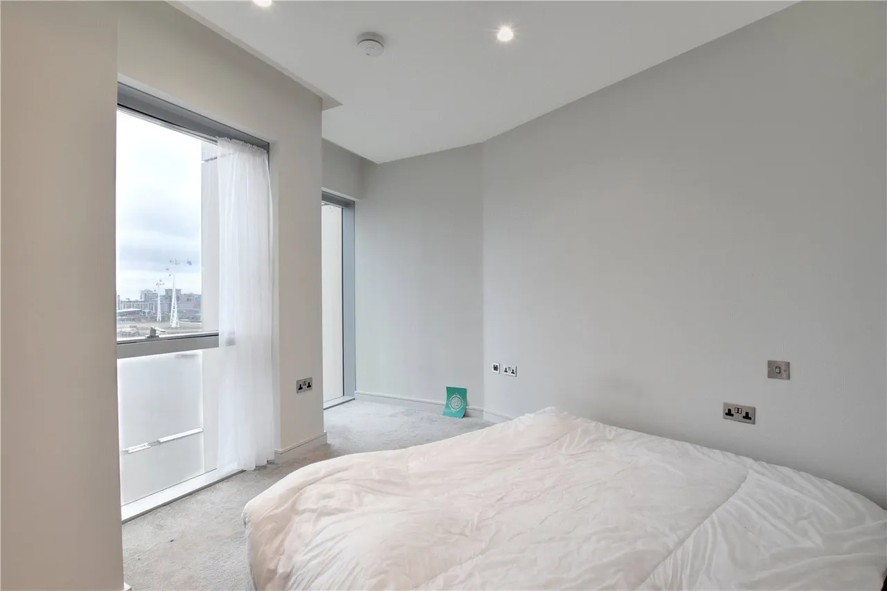 Cutter Lane, Upper Riverside, SE10, photo 17