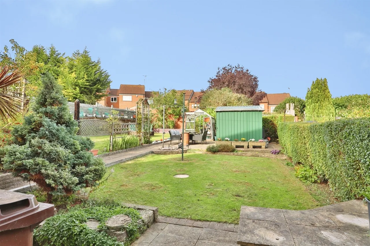 East Bank, Sherburn In Elmet, LS25, photo 13