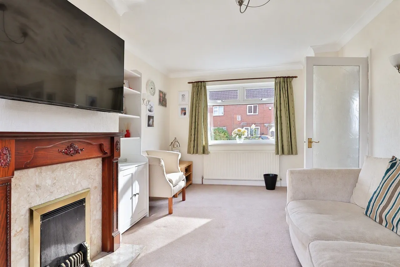 East Bank, Sherburn In Elmet, LS25, photo 4
