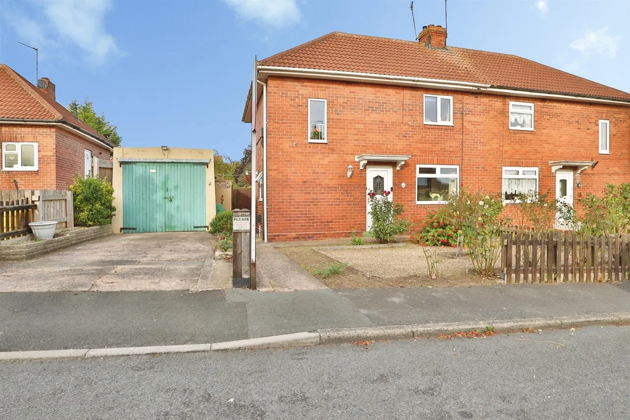 3 bed house for sale, East Bank, Sherburn In Elmet, LS25