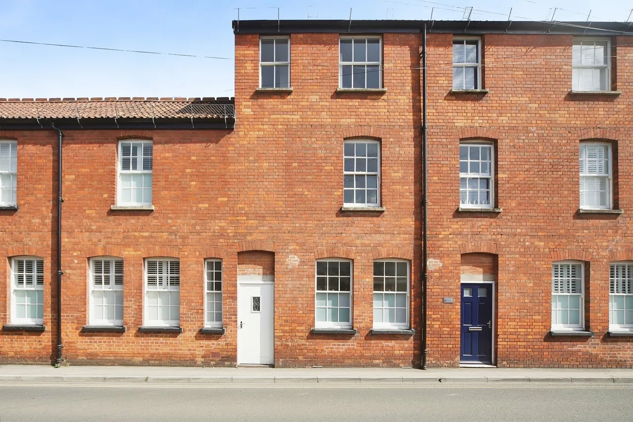 2 bed flat for sale — Wilton Terrace, Taunton