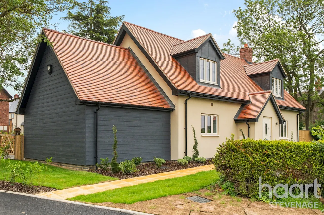 2 bed house for sale, Chishill Road, Heydon, SG8
