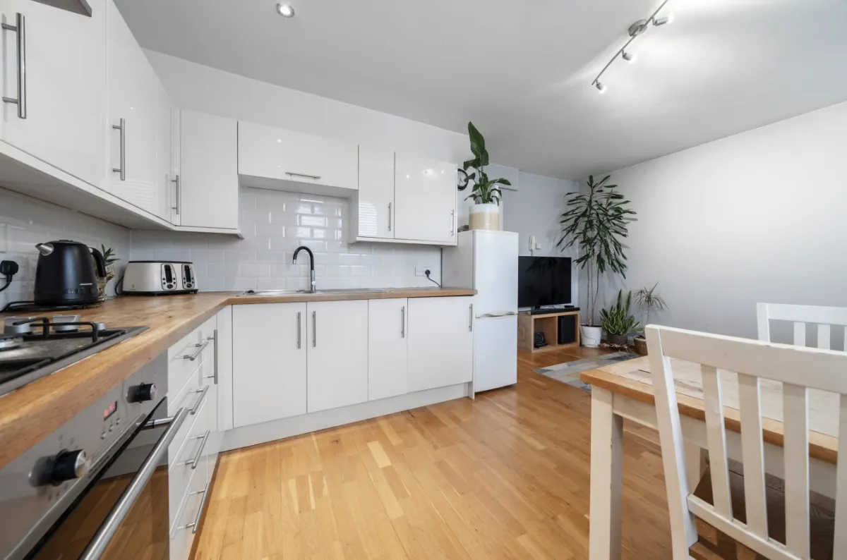 Merton Road, London, SW18, photo 5