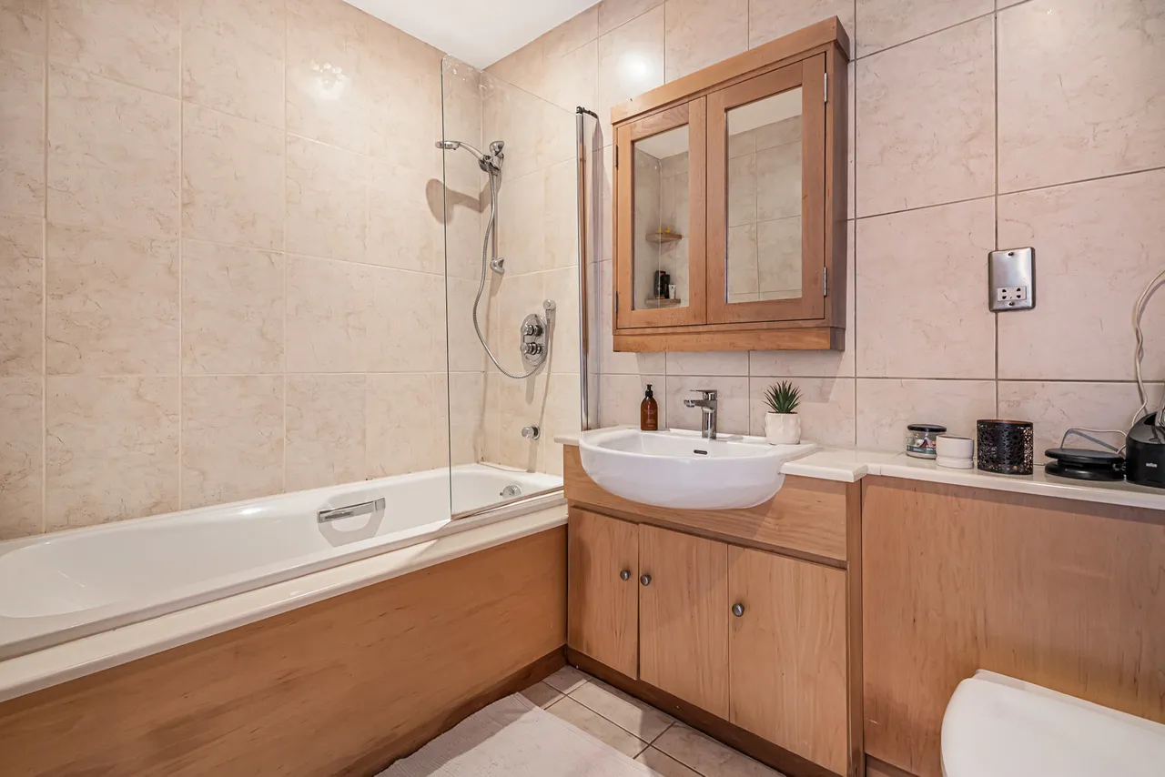 Shepherdess Place, London, N1, photo 17