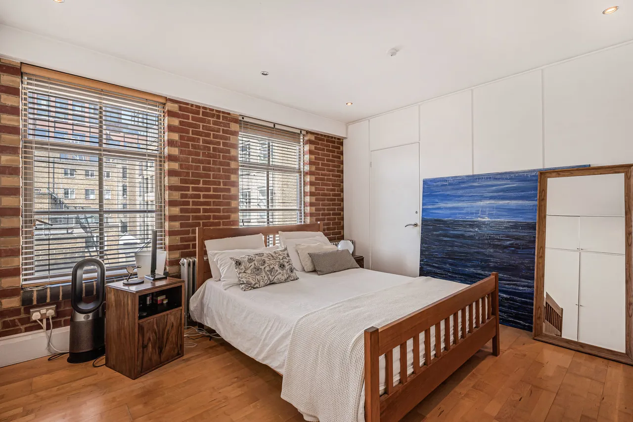 Shepherdess Place, London, N1, photo 4