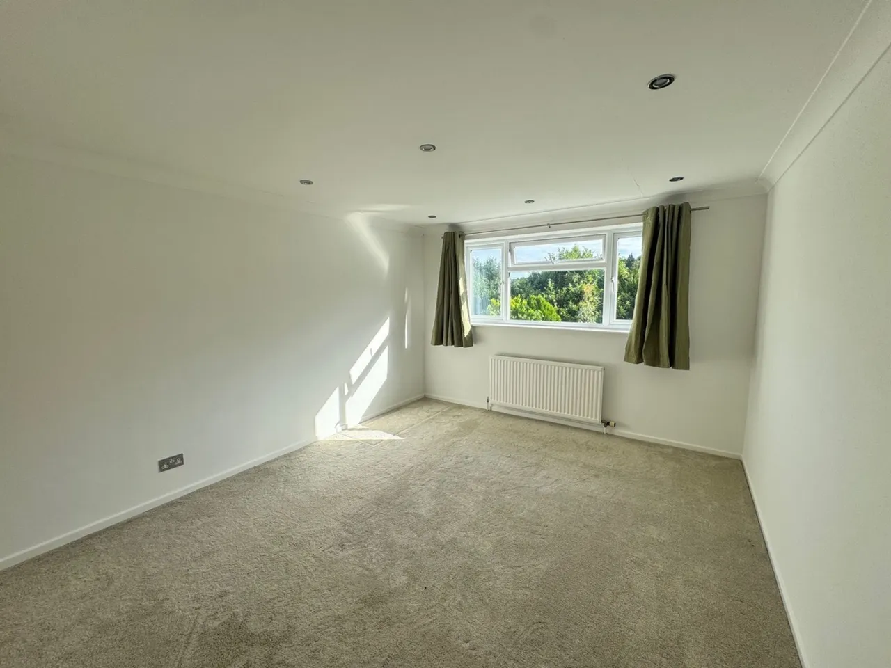 Calverley Crescent, High Wycombe, HP13, photo 11