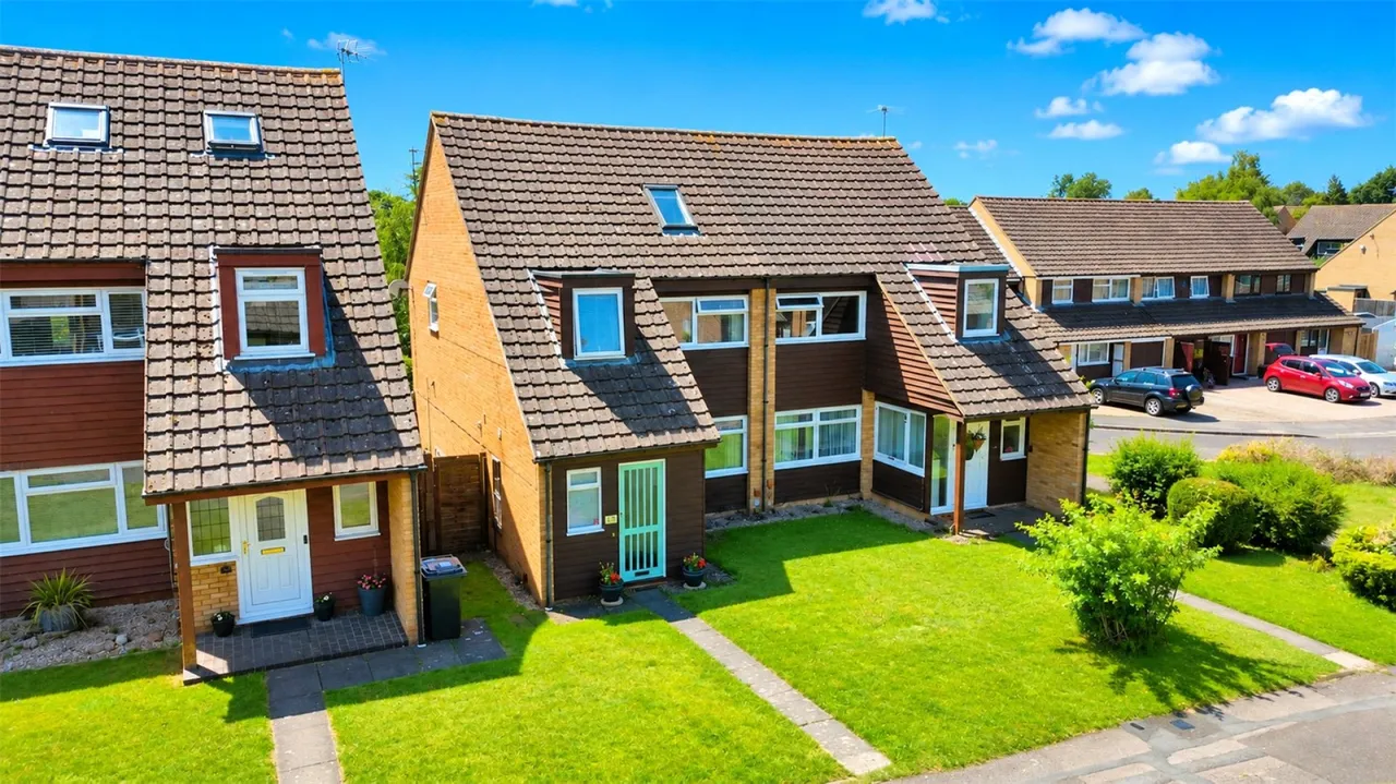 4 bed house for sale, Tithebarn Grove, Calcot, RG31