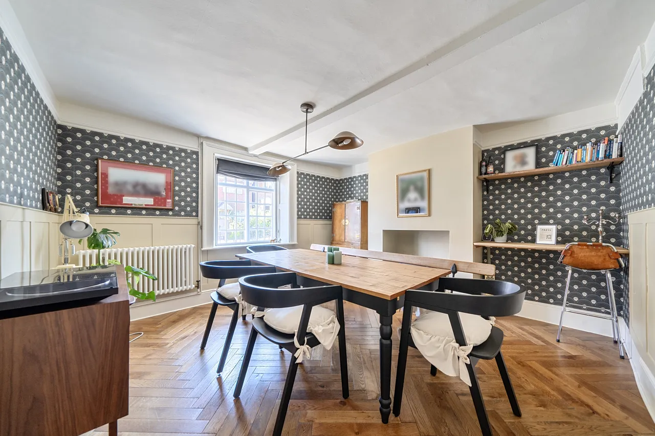 London Road, Marlborough, SN8, photo 5