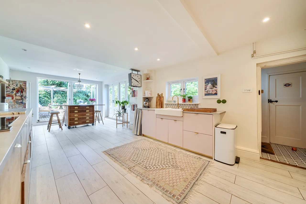 London Road, Marlborough, SN8, photo 4