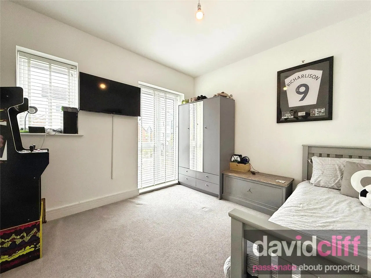 St. Marys Row, Crowthorne, RG45, photo 13