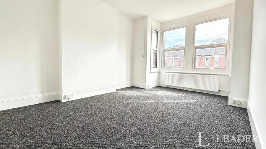 property to rent, West Road, Westcliff-on-Sea, SS0