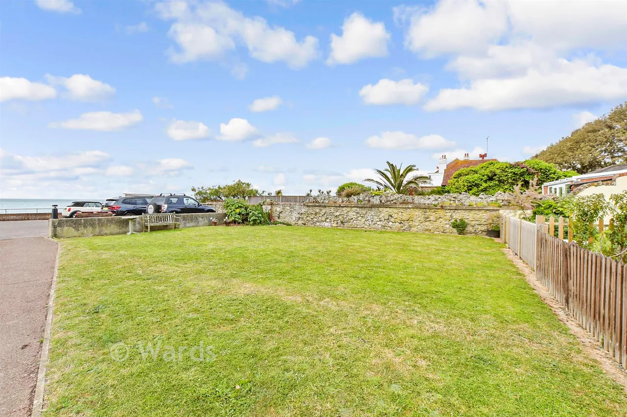 Castle Road, Sandgate, CT20, photo 12