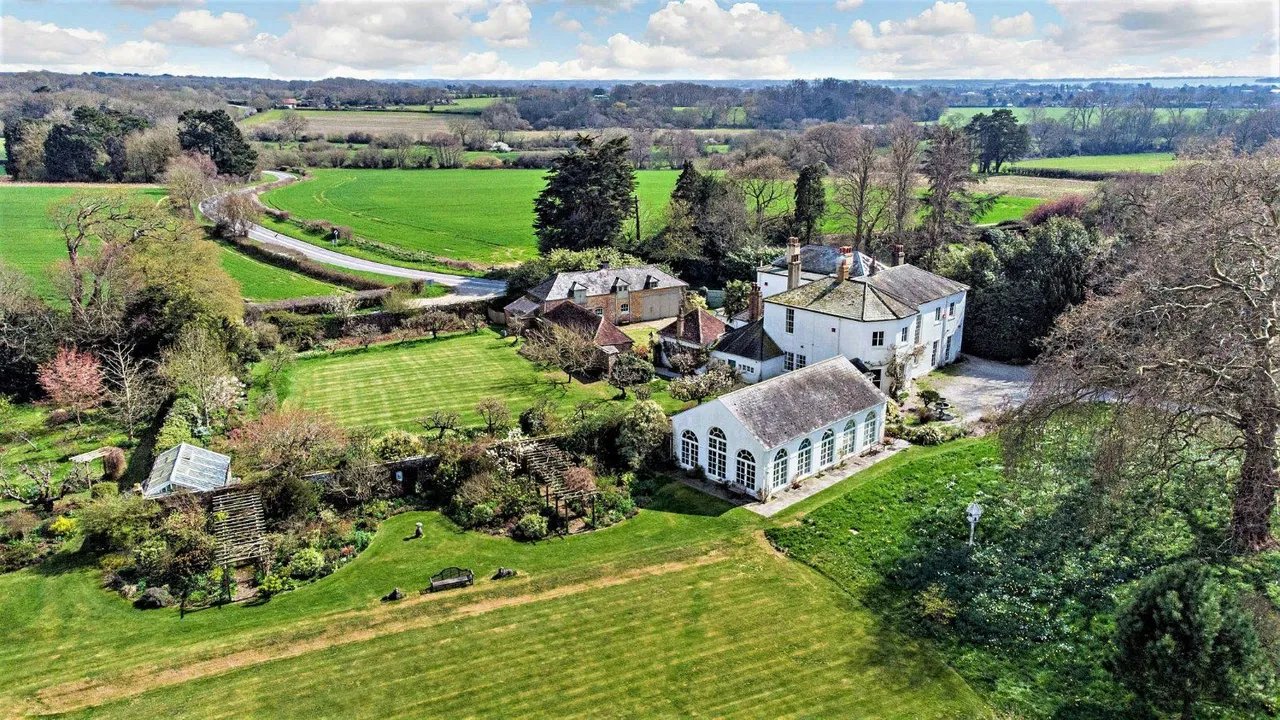 9 bed house for sale — Aldsworth, Emsworth, West Sussex, PO10 8QT
