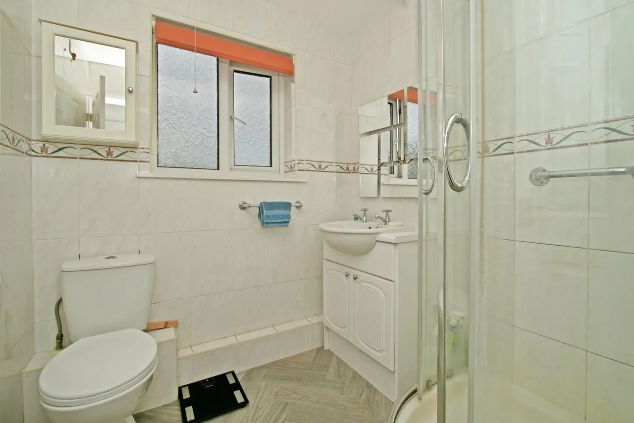 Miners Court, St. Georges Hill, TR6, photo 11