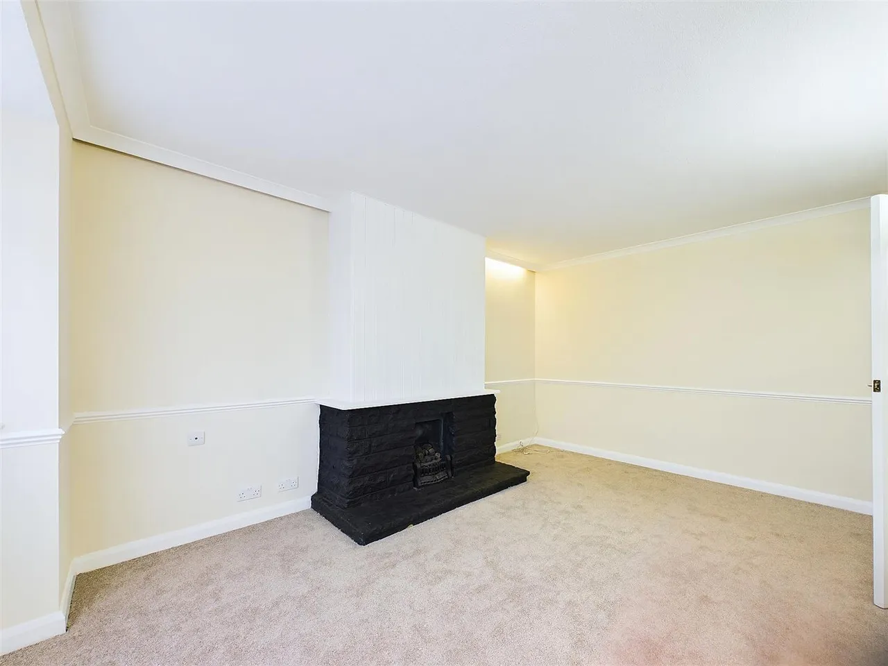 Whitby Road, Ruislip, Middlesex, HA4 9EB, photo 4