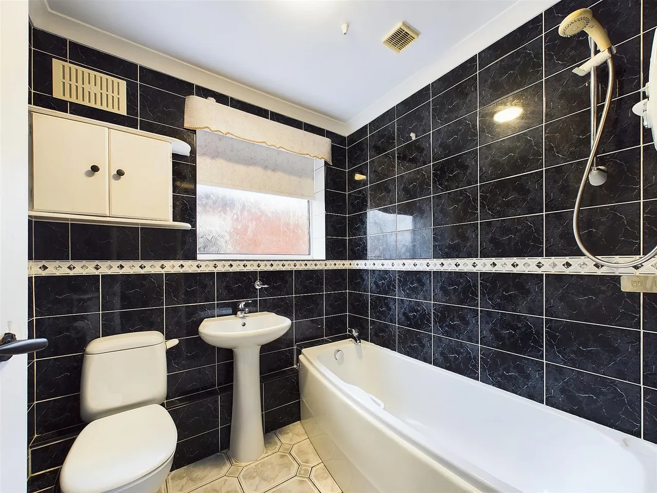 Whitby Road, Ruislip, Middlesex, HA4 9EB, photo 6
