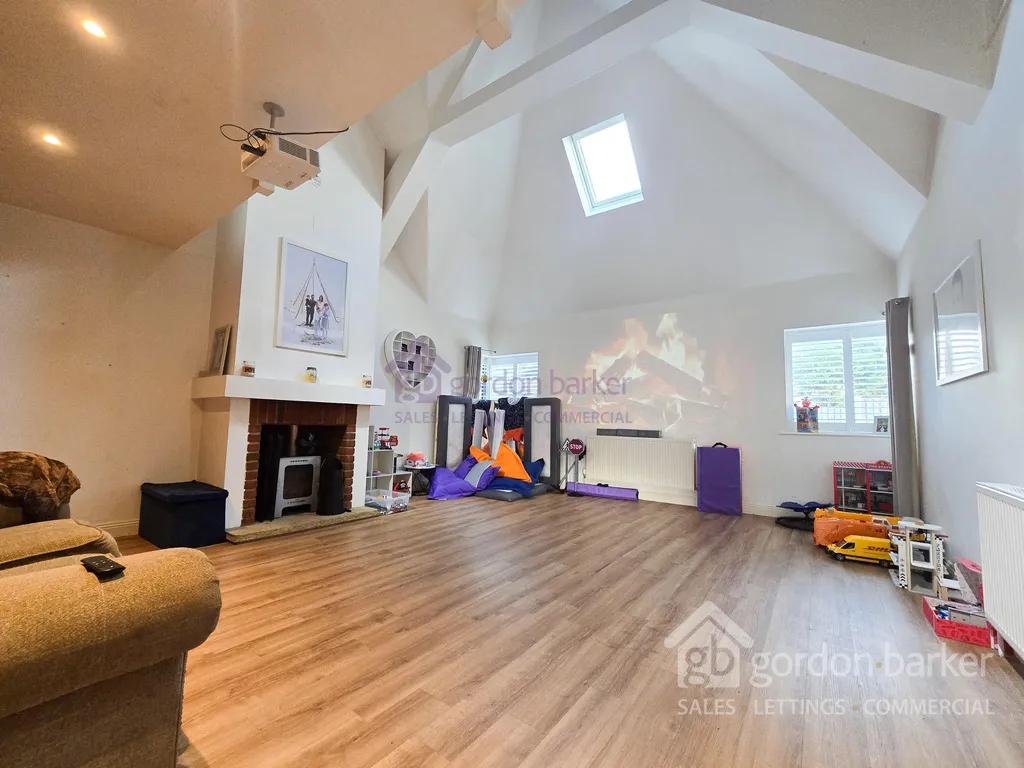 Pelican Mead, Hightown, Ringwood, BH24 3RG, photo 5