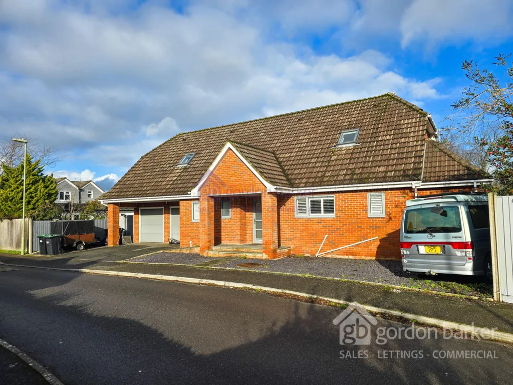 Pelican Mead, Hightown, Ringwood, BH24 3RG, photo 18