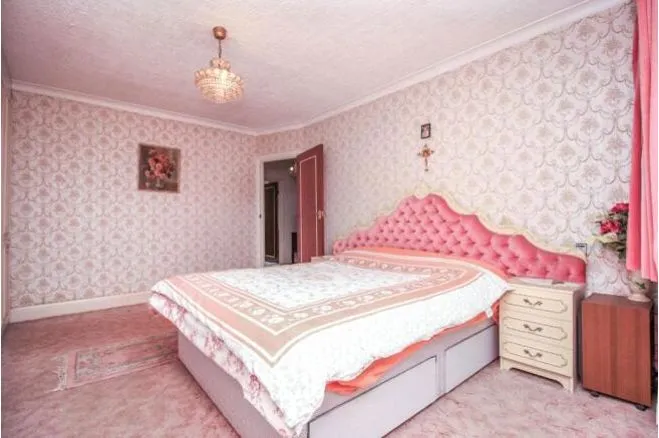 Norbury Hill, London, SW16, photo 8