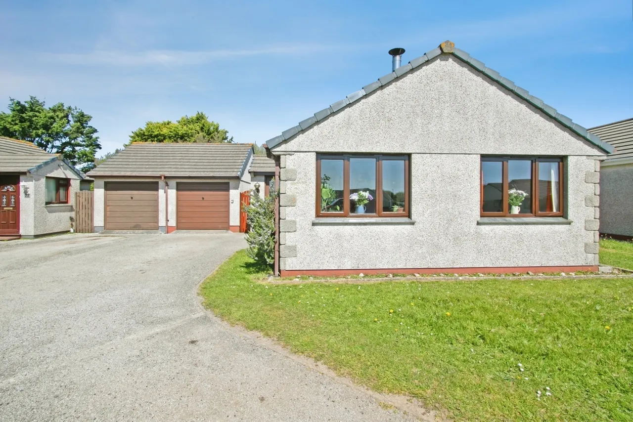 2 bed house for sale, Glendale Crescent, Truro, TR4