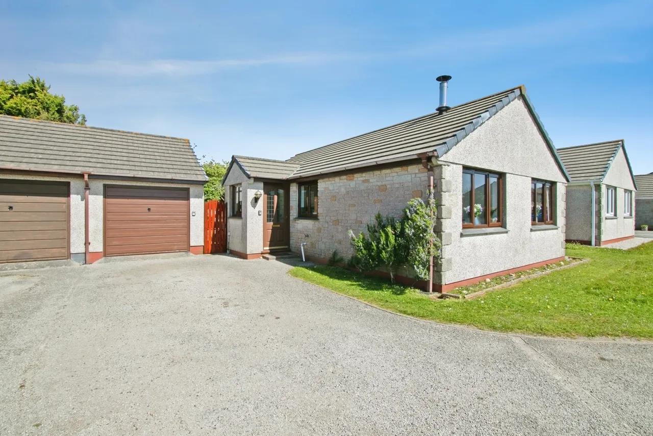 Glendale Crescent, Truro, TR4, photo 2