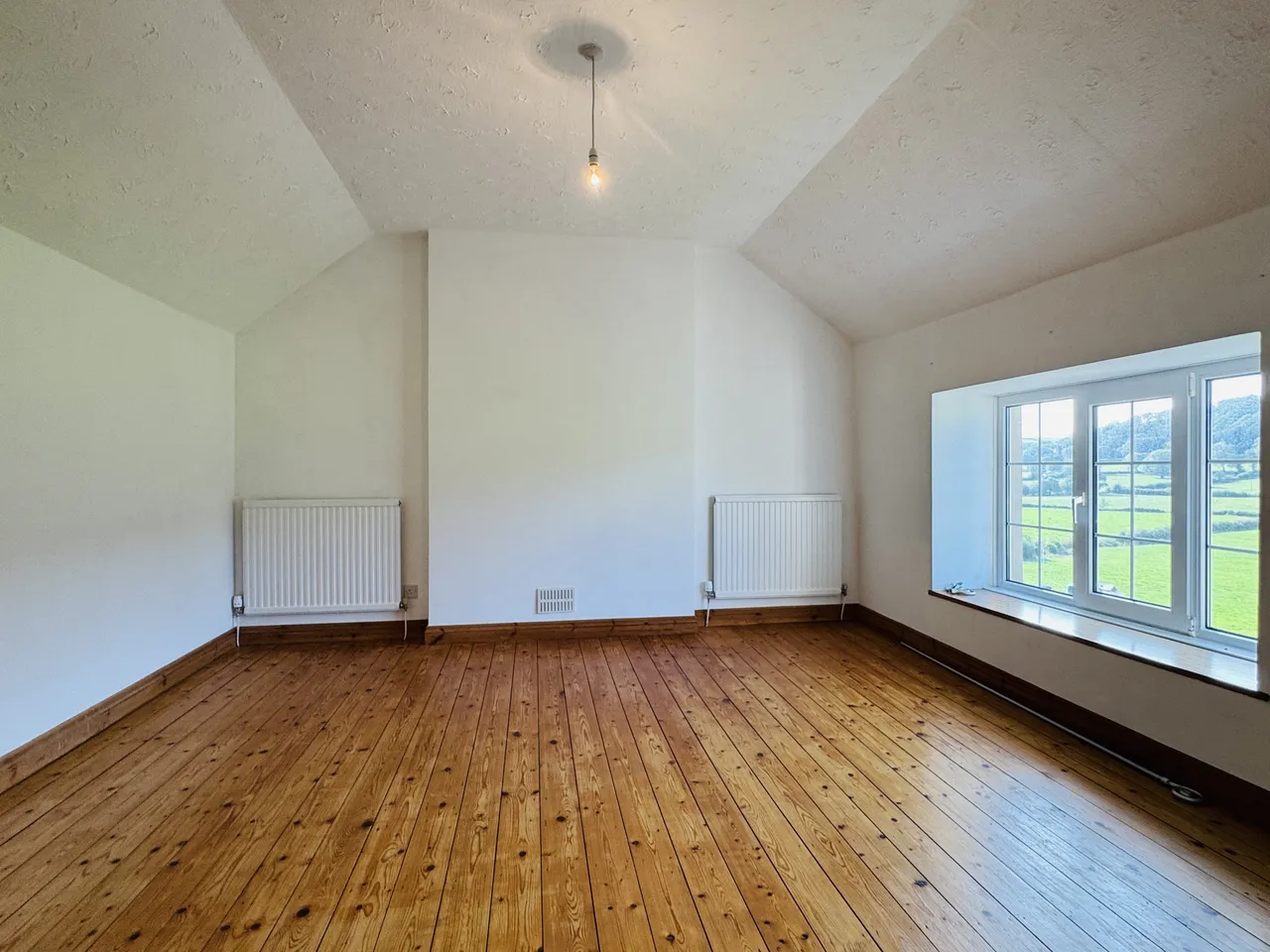 Llanllawddog, Carmarthen, SA32, photo 9