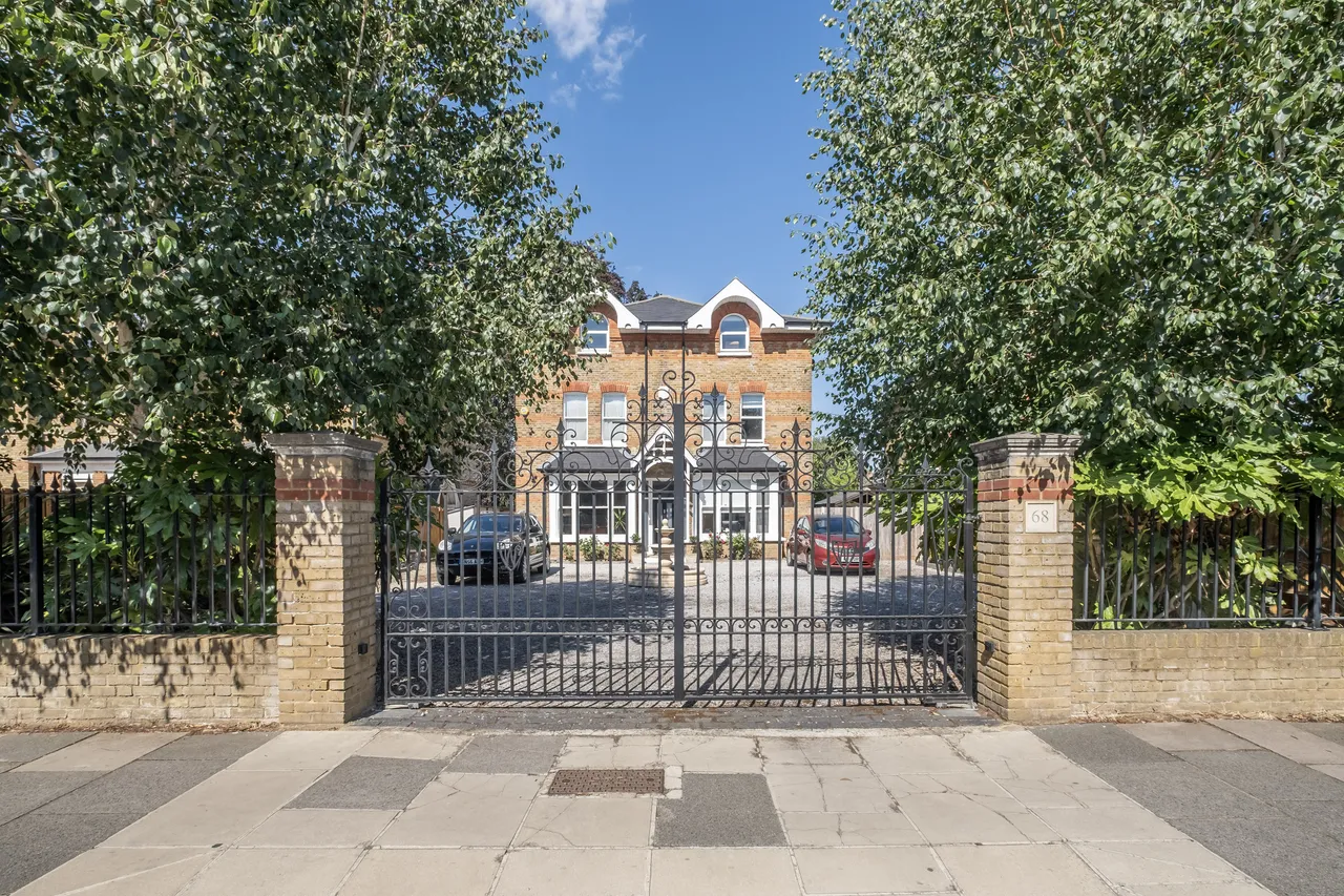 Stanley Road, Teddington, TW11, photo 18