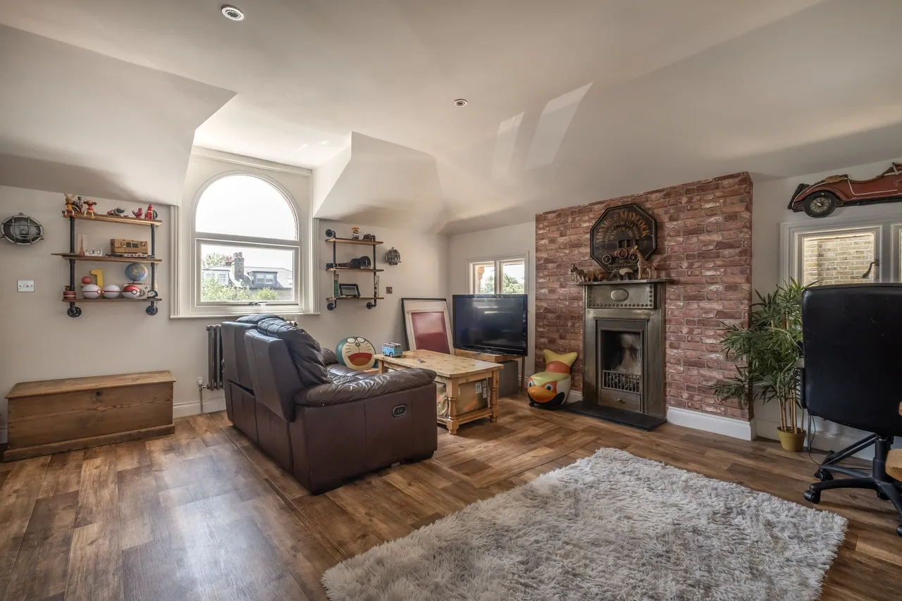 Stanley Road, Teddington, TW11, photo 8
