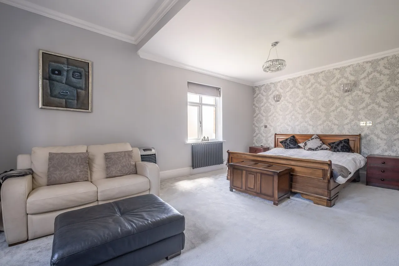 Stanley Road, Teddington, TW11, photo 13