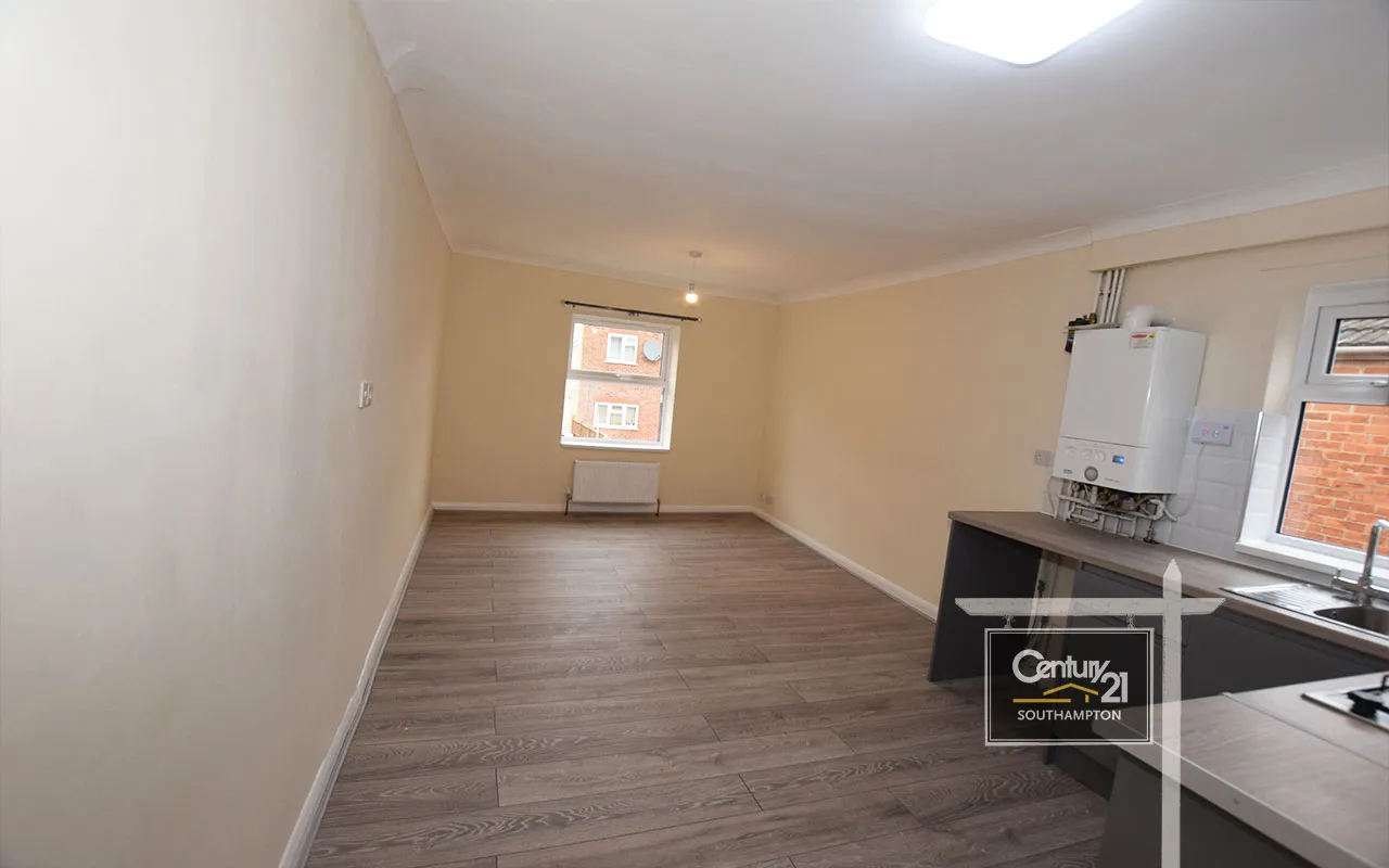 Oxford Avenue, Southampton, SO14, photo 3