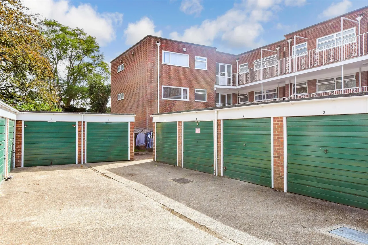 Swallow Close, Havant, PO9, photo 8