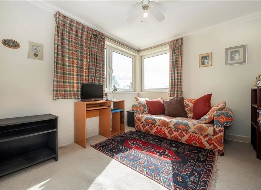 Twickenham Road, Teddington, TW11, photo 6