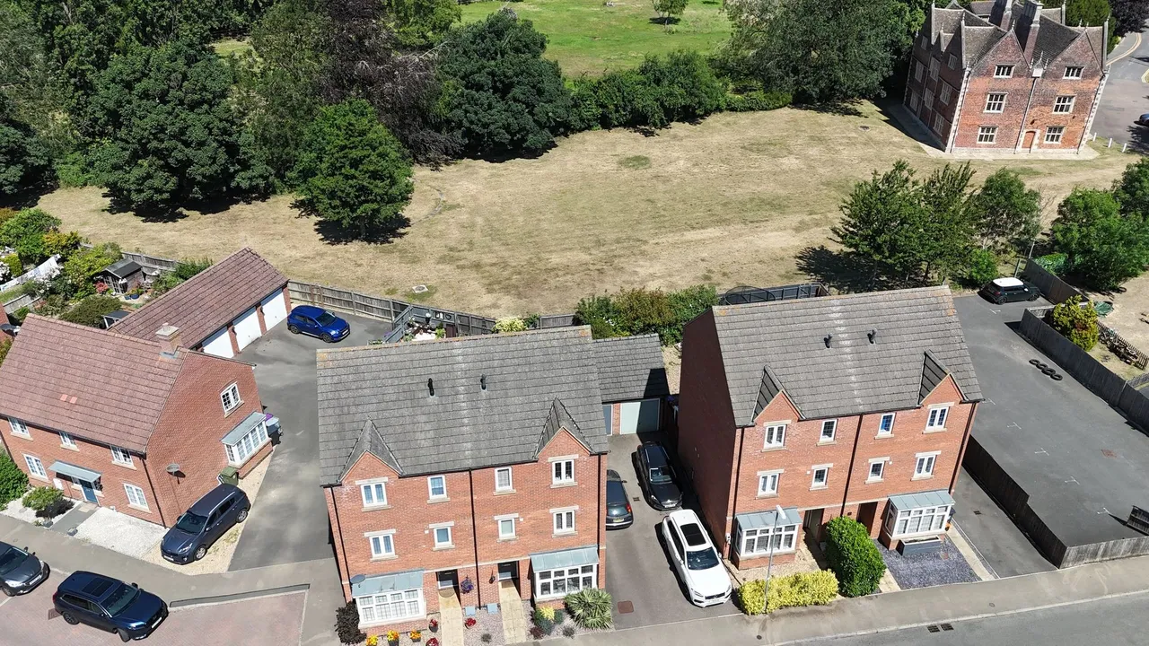 Great Northern Gardens, BOURNE, PE10, photo 2