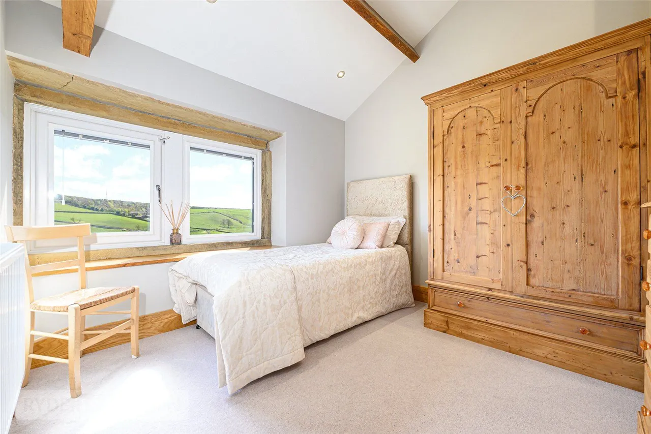 Bonnet Hall, Bradshaw, HX2, photo 16