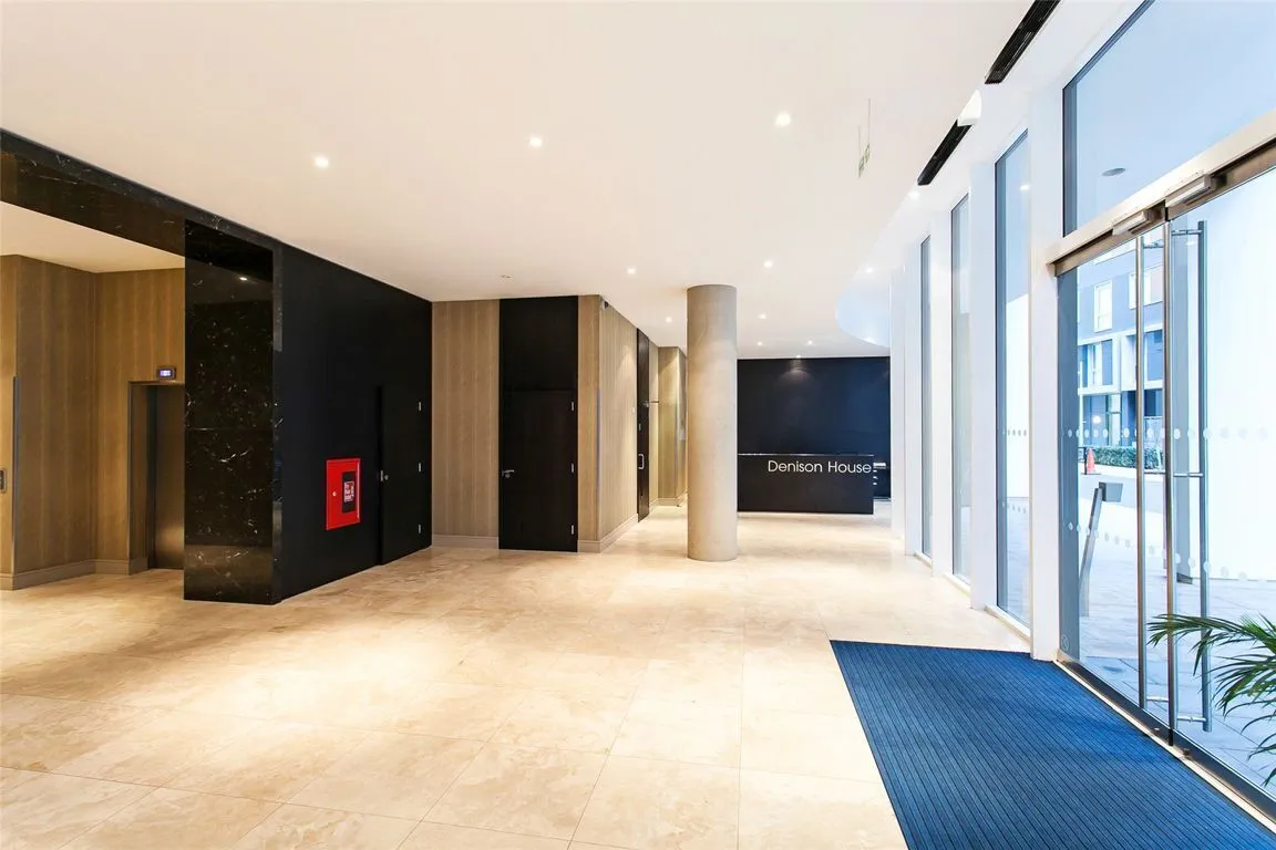 Lanterns Way, Canary Wharf, photo 10