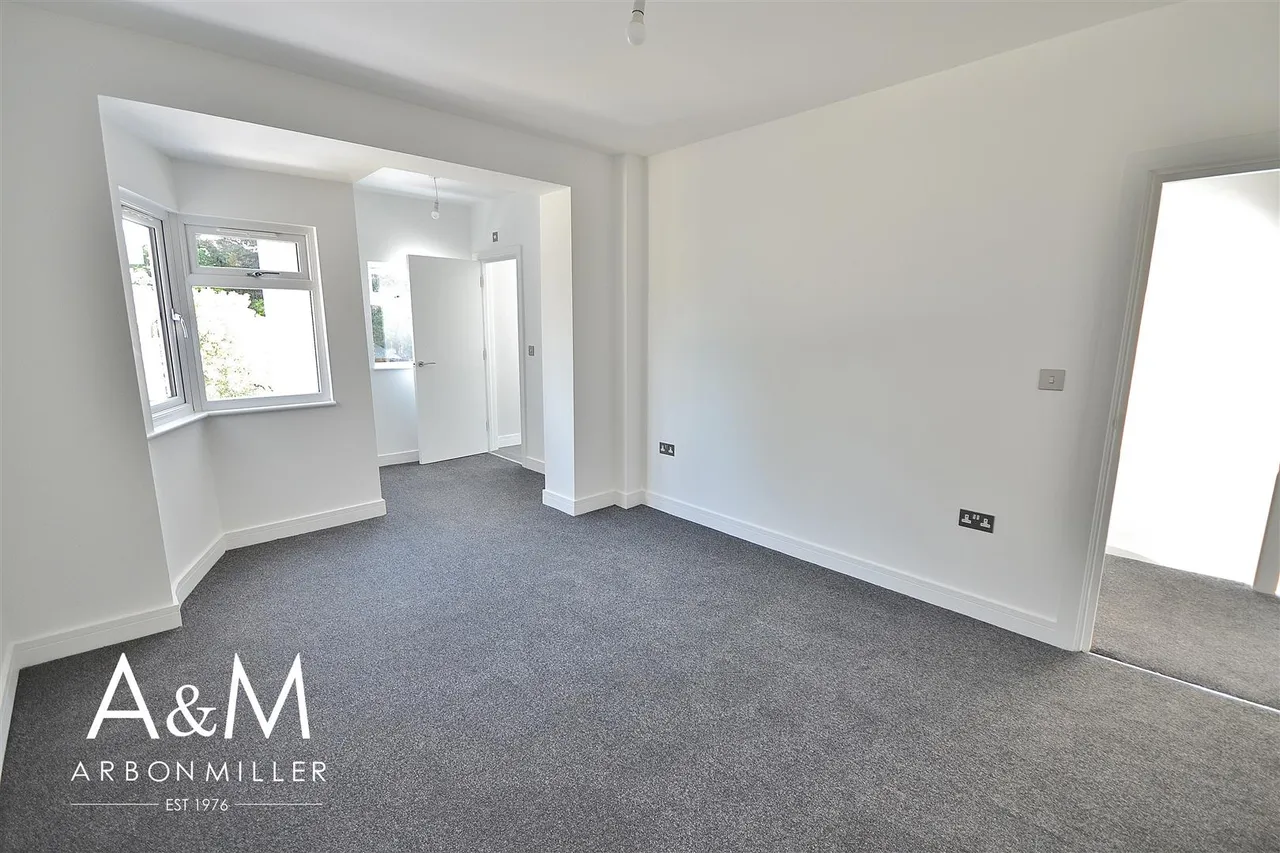 Rivington Avenue, Woodford Green, IG8, photo 10