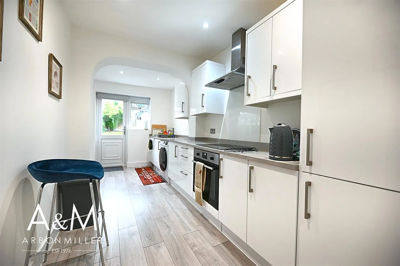 Rivington Avenue, Woodford Green, IG8, photo 6