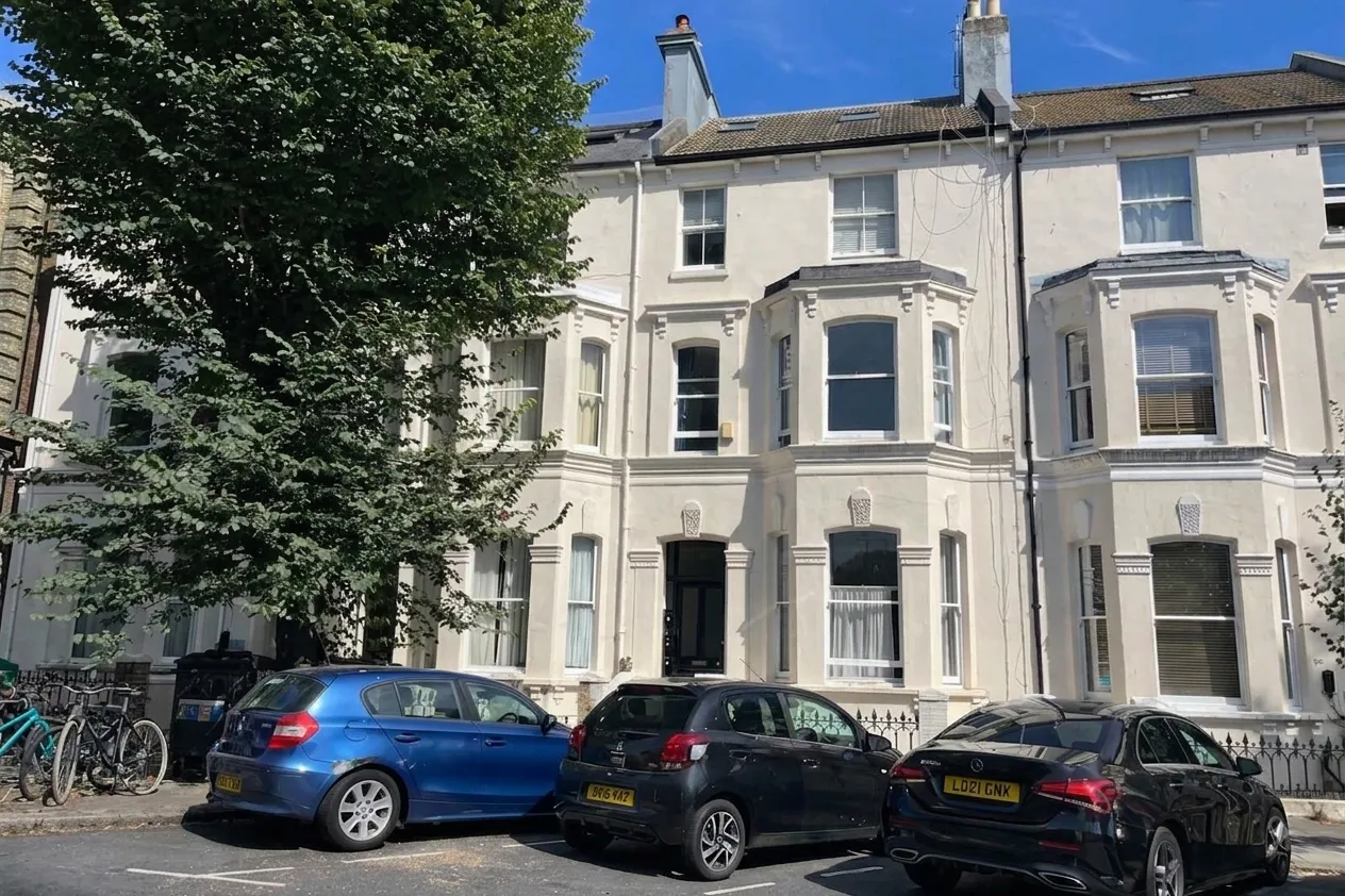 2 bed flat for sale, Tisbury Road, Hove, BN3