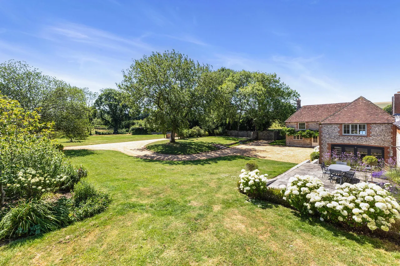 Lower House Farm, East Meon, Hampshire, photo 4
