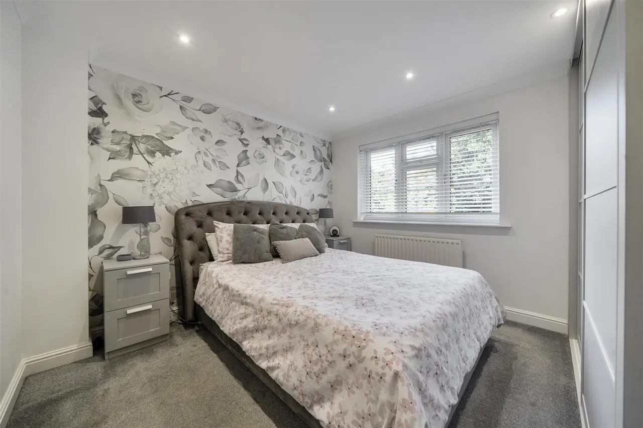 Wayfarer Close, Warsash, photo 11