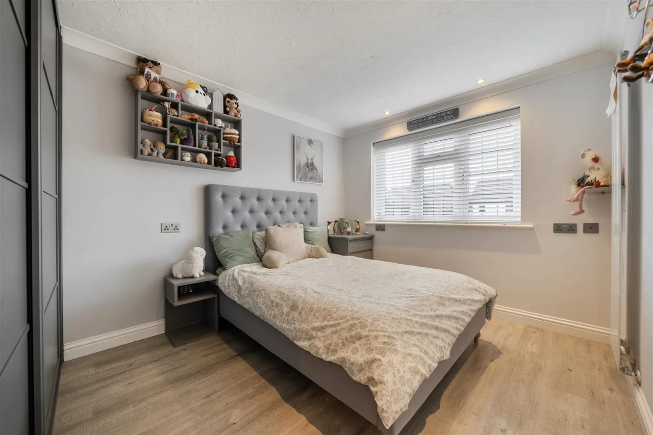 Wayfarer Close, Warsash, photo 14