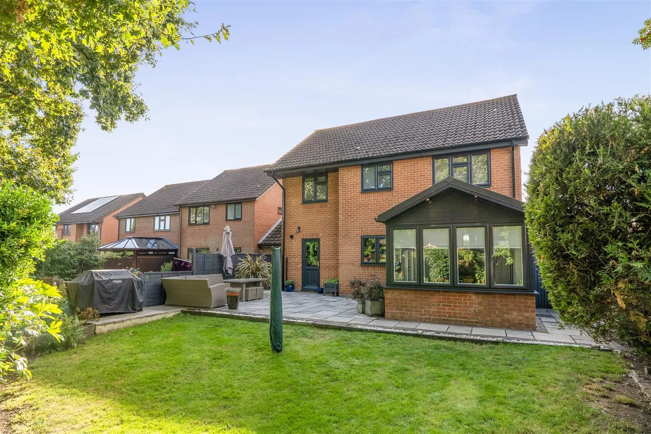 Wayfarer Close, Warsash, photo 9