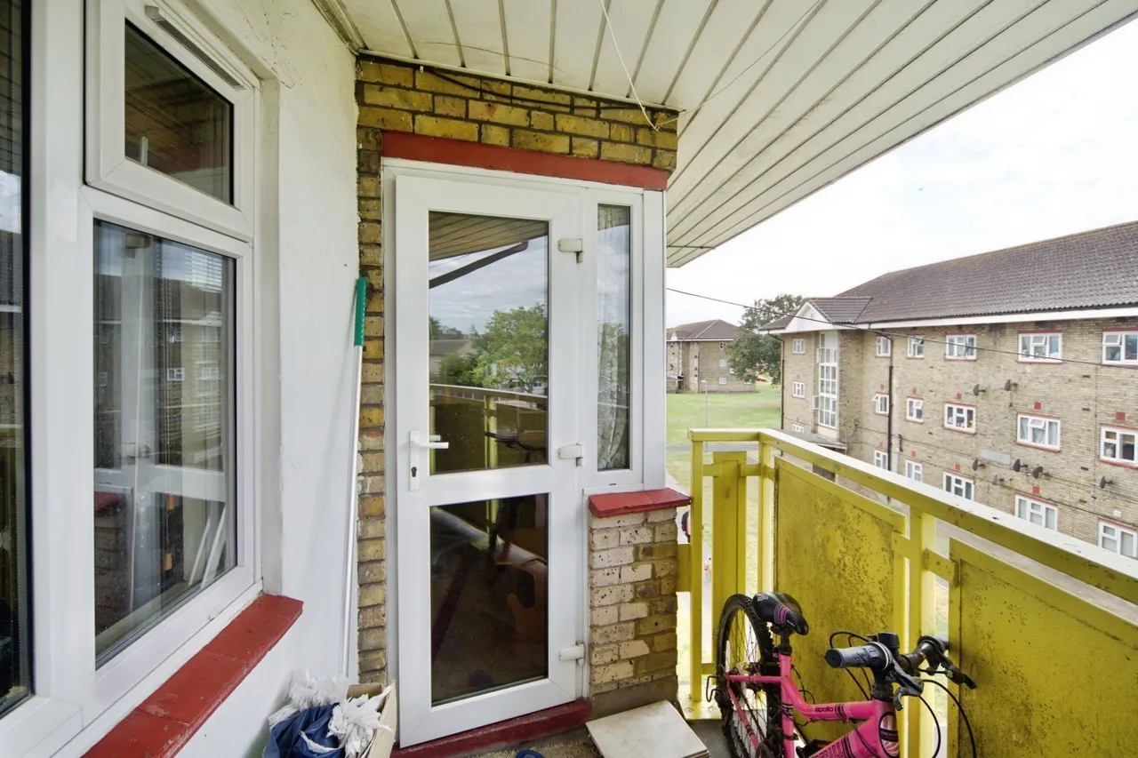 Kershaw Road, DAGENHAM, Essex, RM10, photo 5